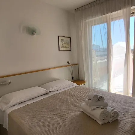 Le Palme Ξενοδοχείο με διαμερίσματα 3*