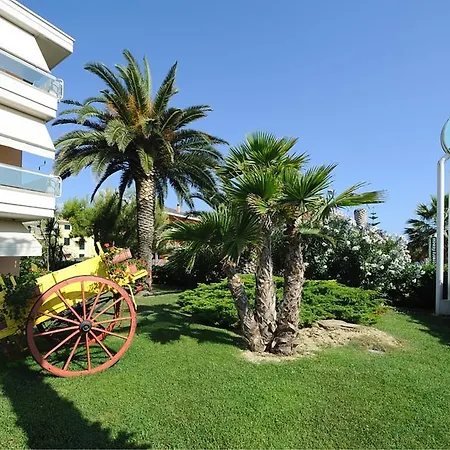 Ξενοδοχείο με διαμερίσματα Le Palme Grottammare