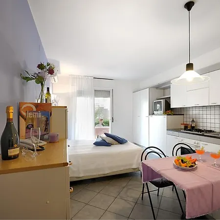 Le Palme Aparthotel 3*